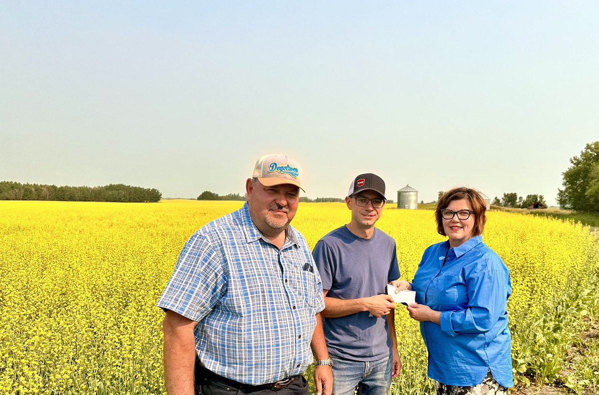 We are proud to be involved with a community of caring farmers in the Vegreville <a href="/Foodgrains/">Canadian Foodgrains Bank</a> Growing Project. 
<a href="/DwayneAndrashew/">Dwayne Andrashewski</a> <a href="/PioneerSeedsCA/">Pioneer Seeds Canada</a>