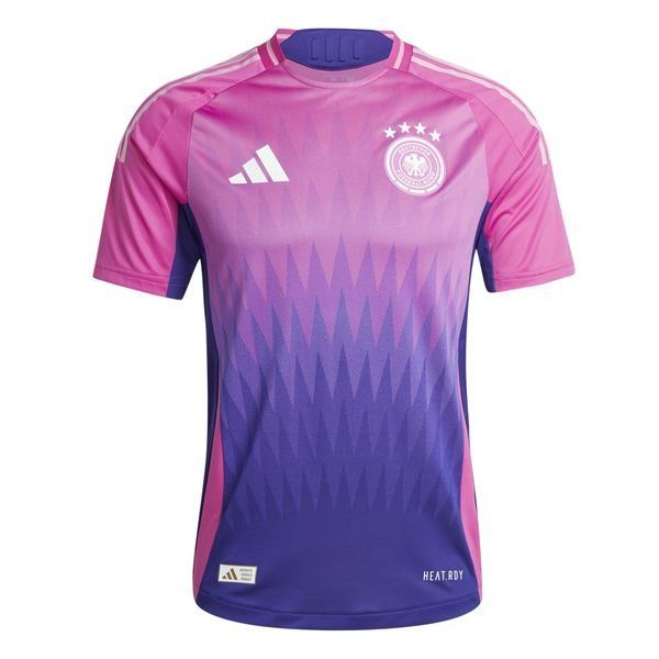 AndiHardman's tweet photo. @LUFCMOTcom i got told 3rd kit was more like this - violet &amp; blue ink (similar the Germany shirt) with retro badge https://t.co/h0jUqZyiuM