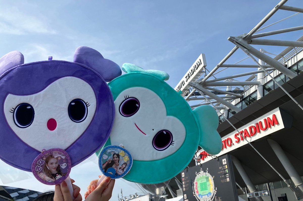 twice9ro's tweet photo. 昨日はリア友と味スタ🍭🫧
最高だったなあ🫠

 #TWICE_5TH_WORLD_TOUR 
#TWICE_5TH_WORLD_TOUR_IN_JAPAN https://t.co/kglprUZ9nN