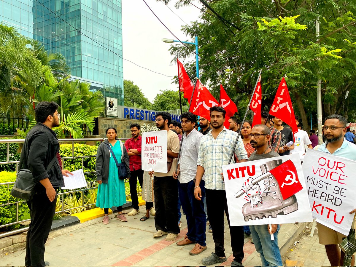 kitu_hq's tweet photo. Gate meeting in front of Accenture, #Bangalore, against the #14hrWorkingDay.
IT sector employees under the banner of Karnataka State IT/ITeS Employees Union (KITU) are getting ready for their United fight against #Karnataka Govt's move to increase working hours to 14 hours a day https://t.co/Dxor0qlop5