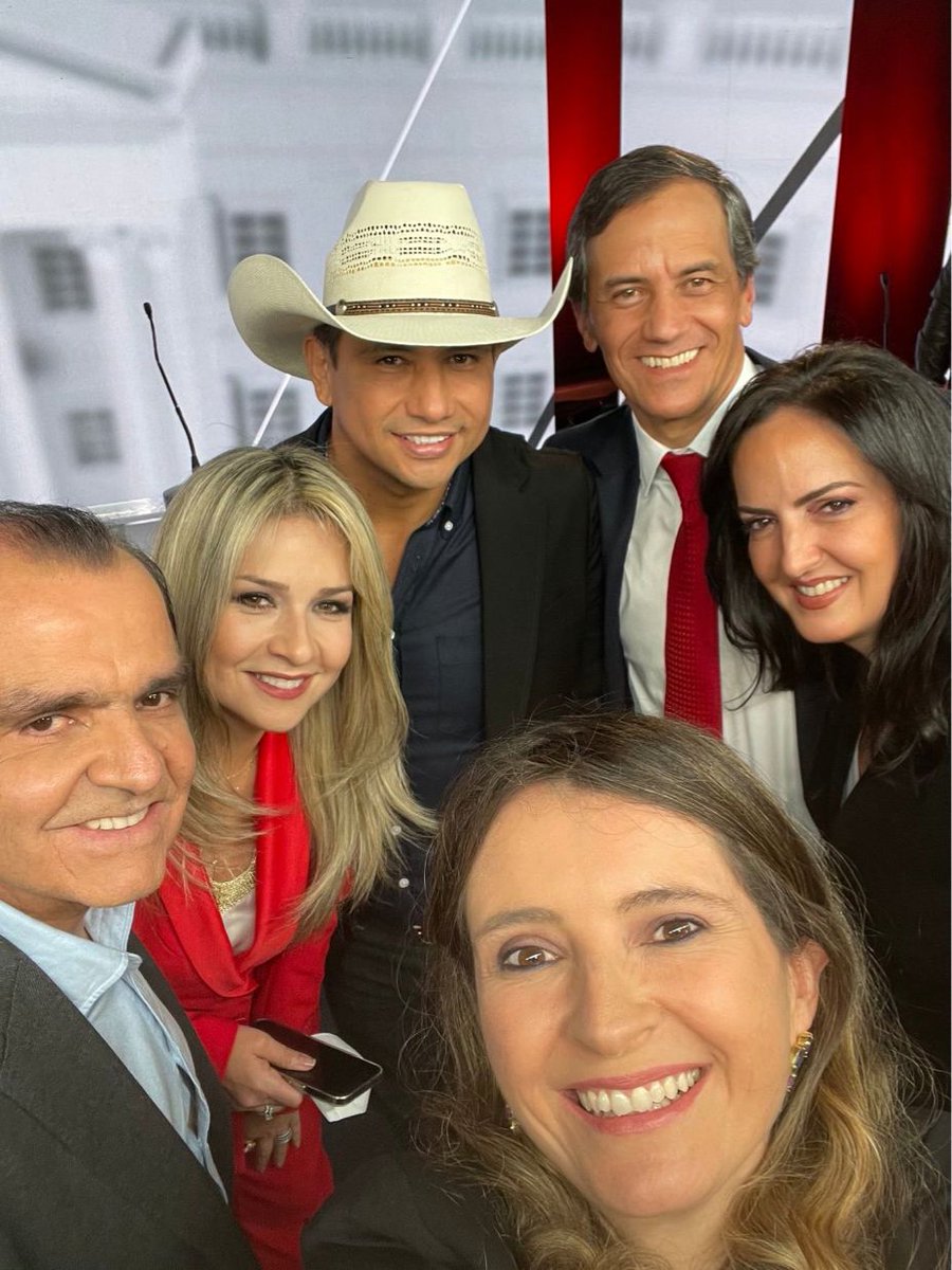 Ottocri20's tweet photo. Esto dice el cuadro de las ratas en una sola foto.
@PalomaValenciaL @MariaFdaCabal https://t.co/sNdnxhWfBt