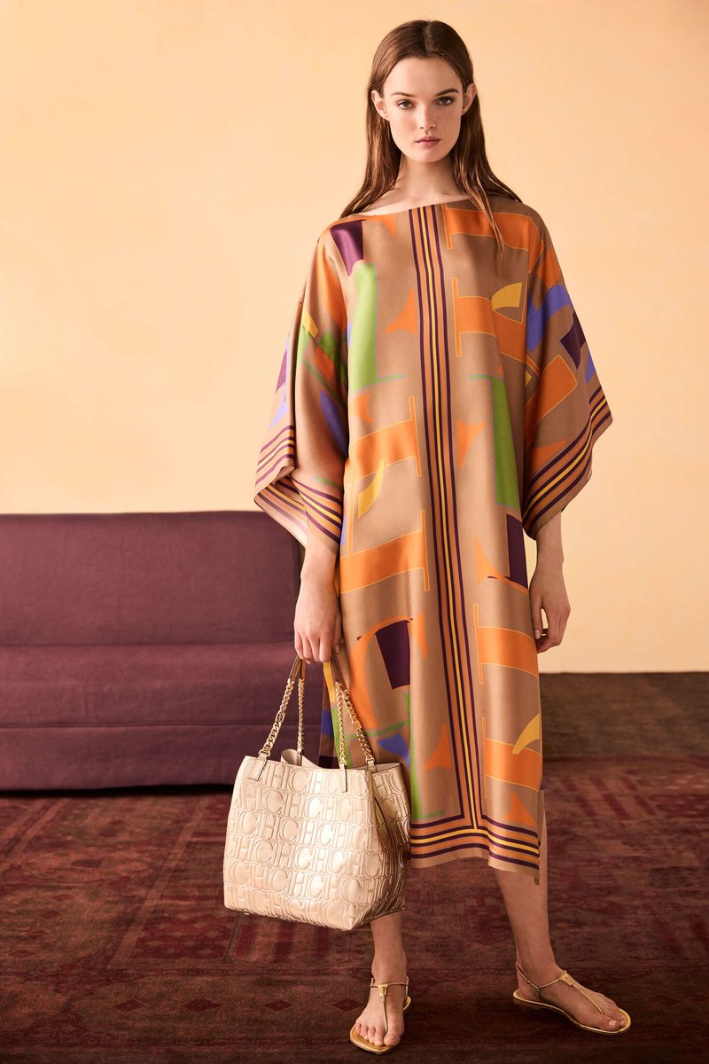 kendam_com's tweet image. CH Carolina Herrera Pre-Fall 2024 collection lookbook with Lulu Tenney kendam.com/news/lookbooks…

#CHCarolinaHerrera #PreFall2024 #Lookbooks #Fashion #Kendam