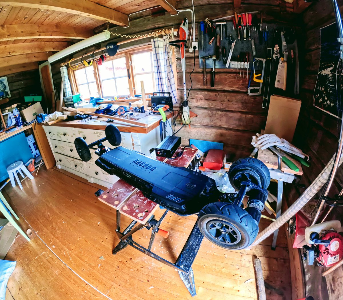 Veppezi's tweet photo. Evening activities charging. :) #Evolveskateboards #evolvehadean. Charged also my #IOTA balance today! May my skateboards  battery indicator get closer to zero than my crypto portfolio today kekw. https://t.co/kWQgL2TCnG