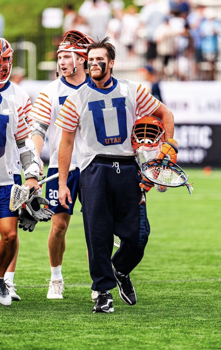 quickstickblog's tweet image. can we pause for a second to admire that @bdobson_45 was rocking nearly 20 year old Warrior Burn turf shoes this weekend 🧊