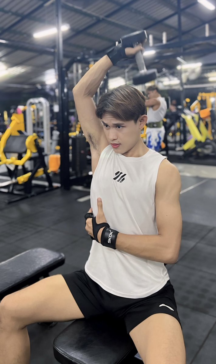 Toeyck19's tweet photo. จะเล่นแค่ใจเหรอ เล่นอยากอีกด้วยได้มะ💪🏻🫣 https://t.co/lHJzXFm7Wd