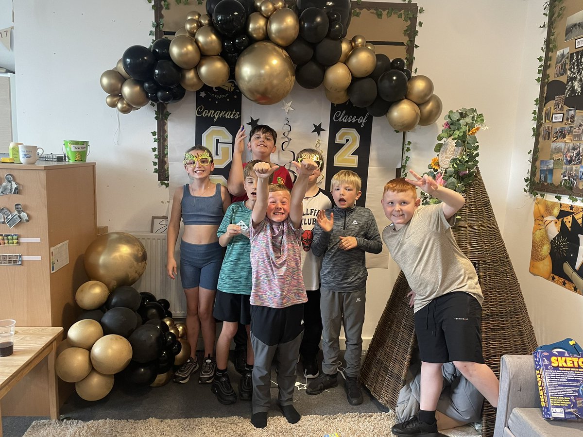 DeePointOak tweet media