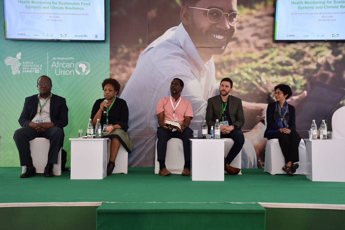 Paswel Marenya, senior scientist <a href="/CIMMYT/">CIMMYT</a>, participated as a panelist at the 2024 Africa Fertilizer &amp; Soil Health summit #AFSH24, emphasizing the need to enhance farmers’ capacities to effectively utilize digital tools to go beyond more recommendations. bit.ly/3LvS3zG