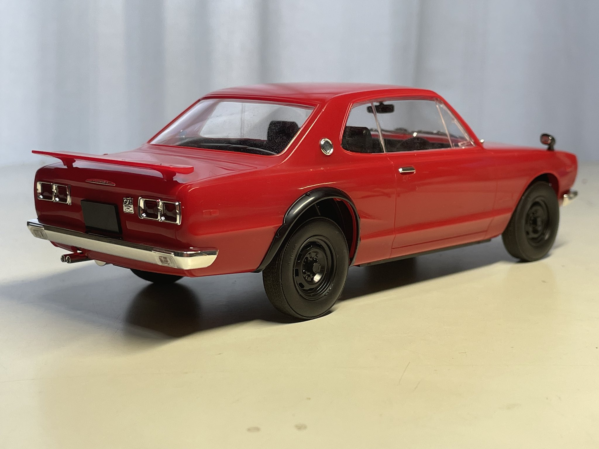 アオシマ　楽プラ　キャンバー加工　GTR ハコスカ 1/24　日産スカイライン さらにカッコ良くする！楽プラのハコスカを化けさせる方法