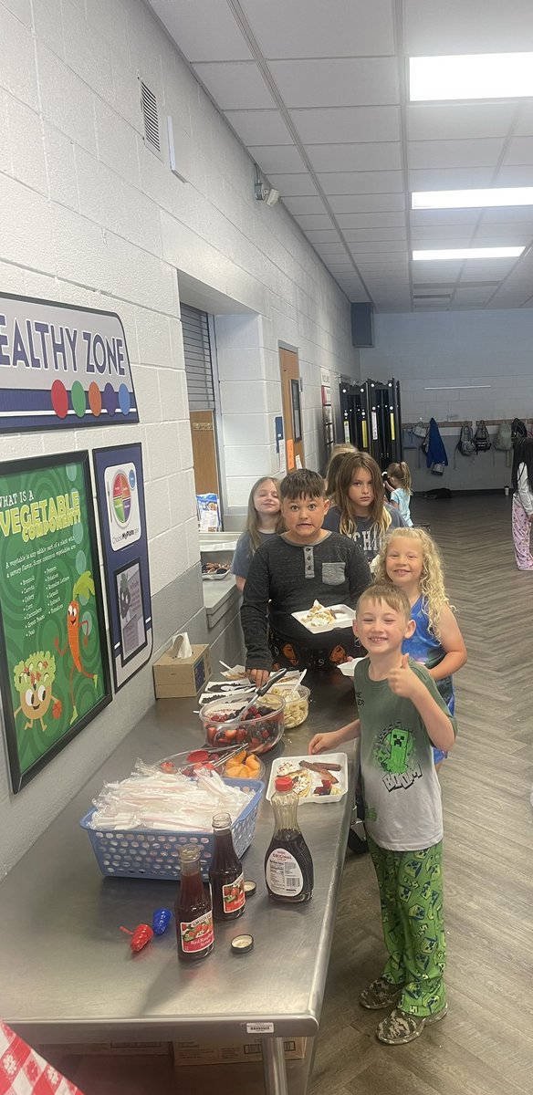 WarrenWoodsPS's tweet photo. Last Friday, our SACC students enjoyed a fantastic day of PJs and Pancakes! 🥞✨ https://t.co/FItrPKgXvh