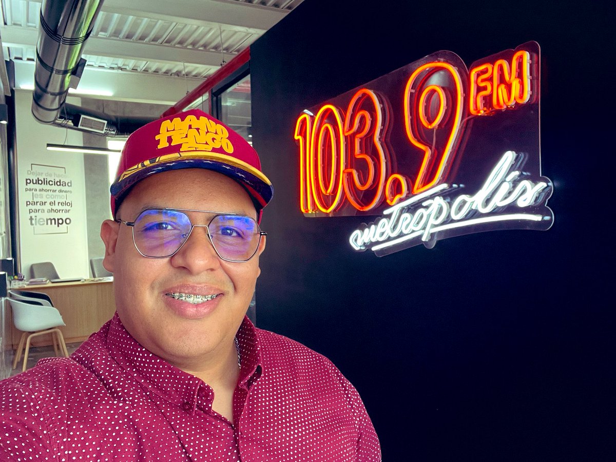 JavierBertelS's tweet photo. Feliz inicio de semana gente bella ! Arriba ese ánimo, una semana cargada con muchísima fe y optimismo llegando al cierre del mes número 7 del 2024 … y el 30 de julio es mi cumpleaños #33 en el nombre de Dios y La Virgen.
Escúchame de L - V de 3 a 5pm a través de @MetropolisFM https://t.co/jGZkoz0jAH