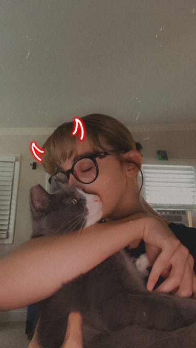 Good morning with Layla https://t.co/Nof6UIT1D8<a href="/tag/newprofilepic"class="tags"><span>#newprofilepic</span></a>