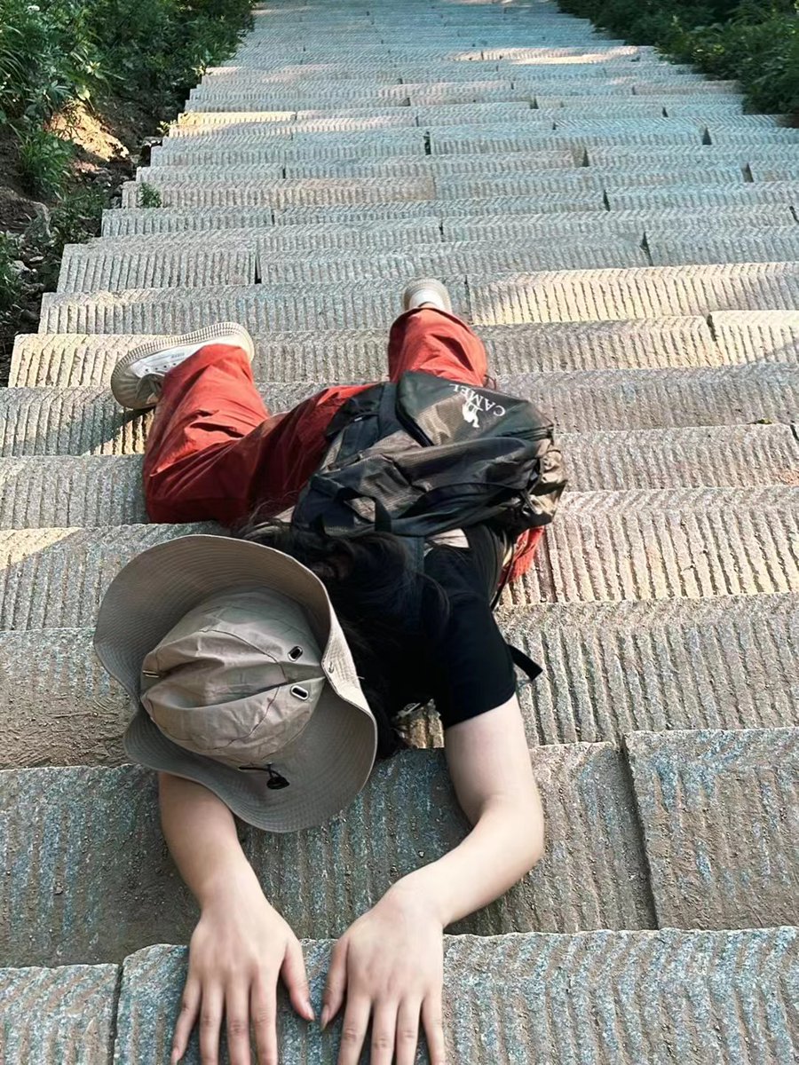 封闭集训后的撒欢，小小泰山~（老实了）