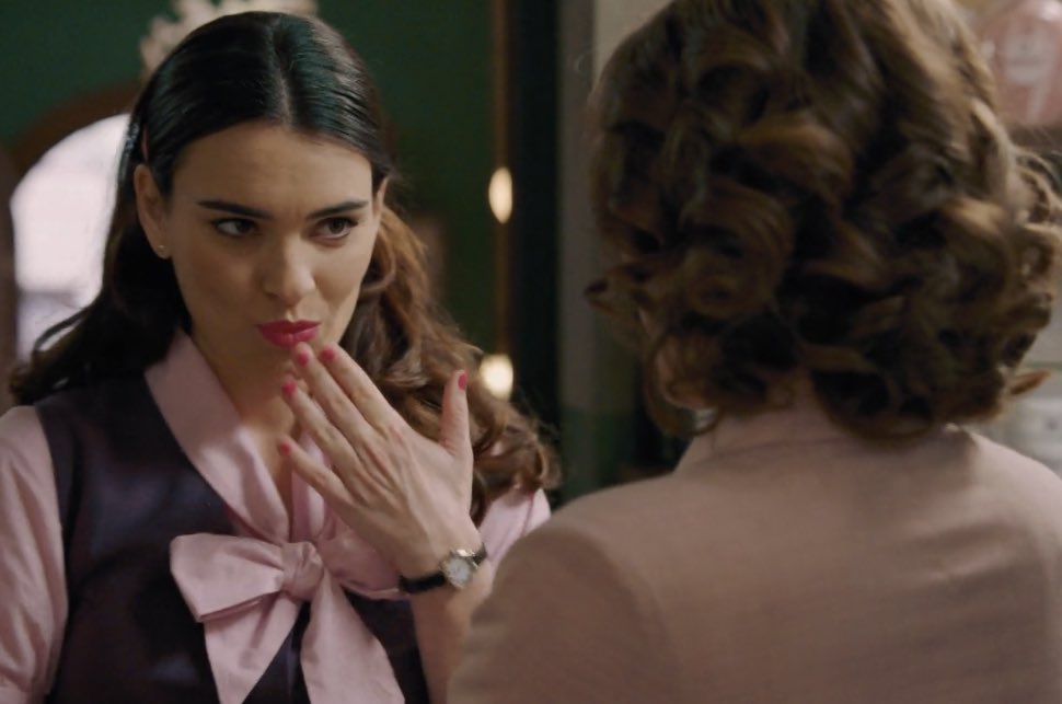 anazalata's tweet image. Ha sido un minuto,una migaja #Mafin y yo he sentido que no necesitaba más, que justo a eso me refería, que ellas tengan sus tramas,que Marta sea la empresaria que adoramos, pero de por medio que se crucen,se quieran,compartan sus vidas.
Siempre me pasa que juntas me parecen magia