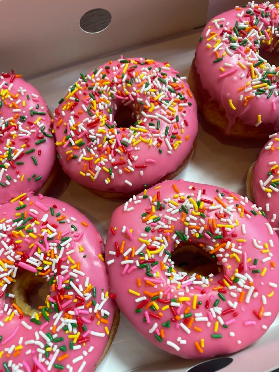 borcellebakery's tweet photo. Dive into the sweetness! 🍩 These sprinkle donuts aren't just a treat for your tastebuds, but a feast for your eyes too! #DonutLove #SprinkledWithJoy https://t.co/hrTa4w9QcY