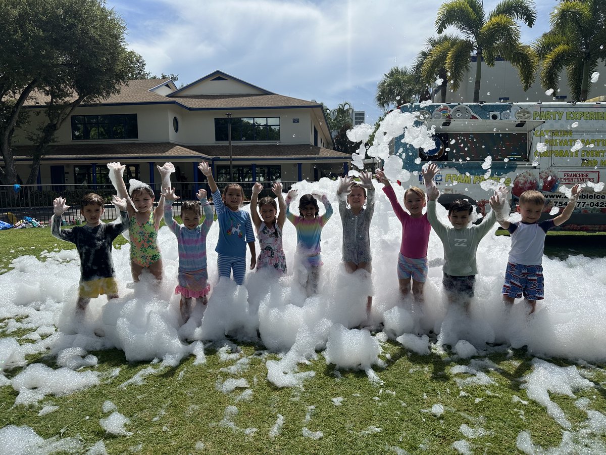 BenjaminBucs's tweet photo. βοΈπ Summer Camp at Camp Benjamin has been a blast! From foam party fun to cotton candy and water slides, our kids are having the time of their lives! #SummerCampFun #CampBenjamin #TheBenjaminSchool #IHeartTBS https://t.co/SpJPVkX2nC