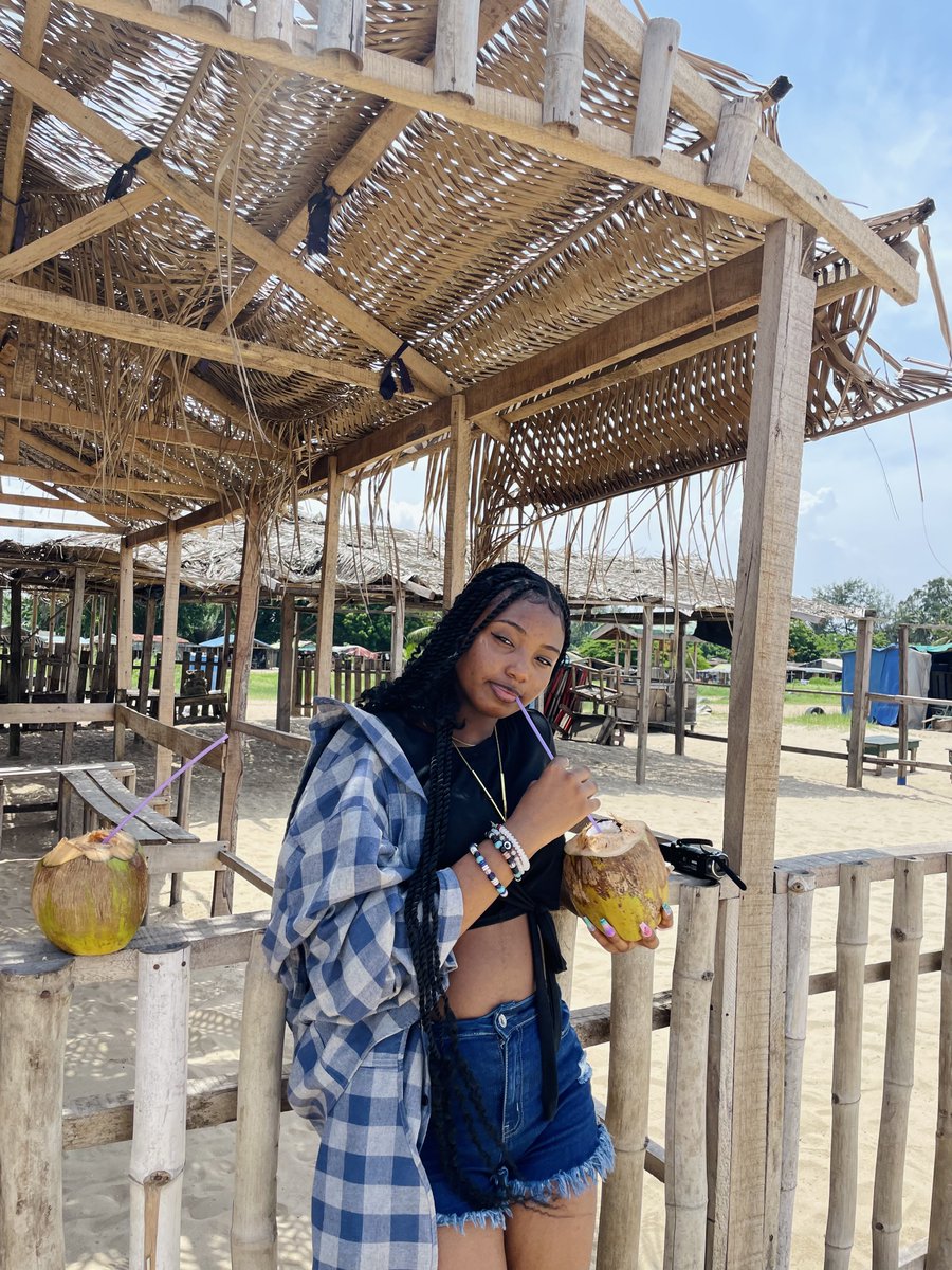 StephenTyira's tweet photo. 💫💫Guess where?
#tyira #bodybanging #fyp #viral #MondayMood https://t.co/mVwD8aJiSl
