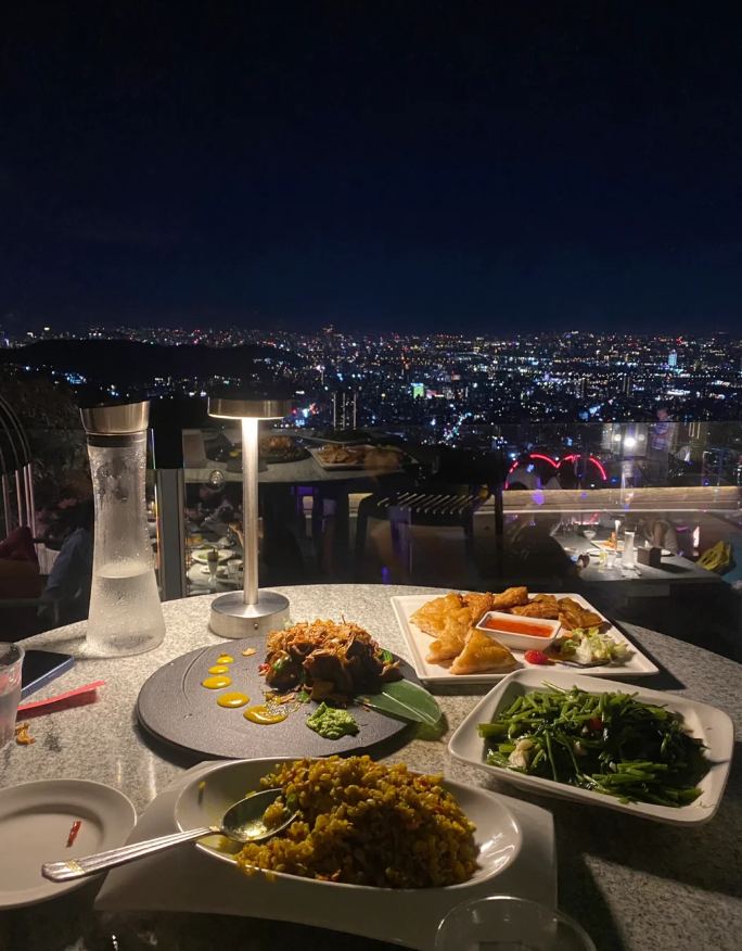 とても綺麗な夜景レストラン🌃