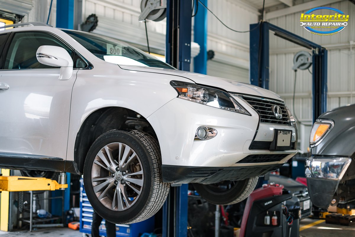 IAR_RGV's tweet photo. There are several bushings throughout your vehicle's suspension, over time these will start to wear out, crack, deteriorate, and will cause metal to metal contact with other components. #integrityautorepair #rgv #rgv956 #automotiverepair #vehiclemaintenance #suspensionrepair https://t.co/ikTSCkKgzF
