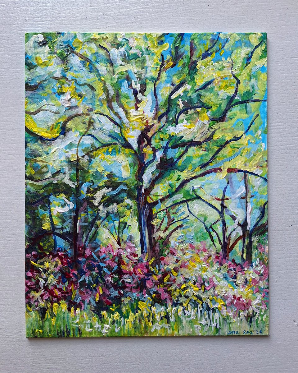 I finally finished this painting, I'd taken a break from art for a while but I felt motivated to finish this piece.