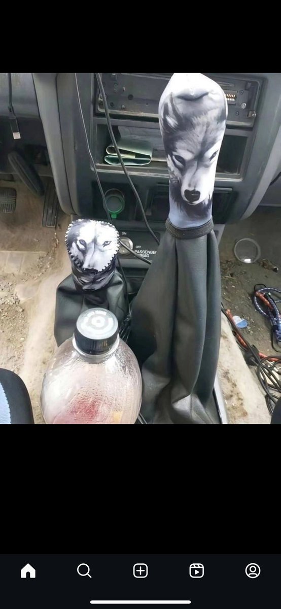 чий салон?