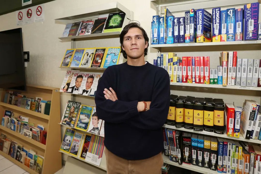 Diario_Portal's tweet photo. #Noticias #UAEMex 🔰

🔰 | #Octavio De #León, #becario #estadounidense de la Comisión México-Estados Unidos para el Intercambio Educativo y Cultural (#COMEXUS), participó como #enlace #cultural y #académico, a través del #Programa #Fulbright. https://t.co/hQKm0FebiO