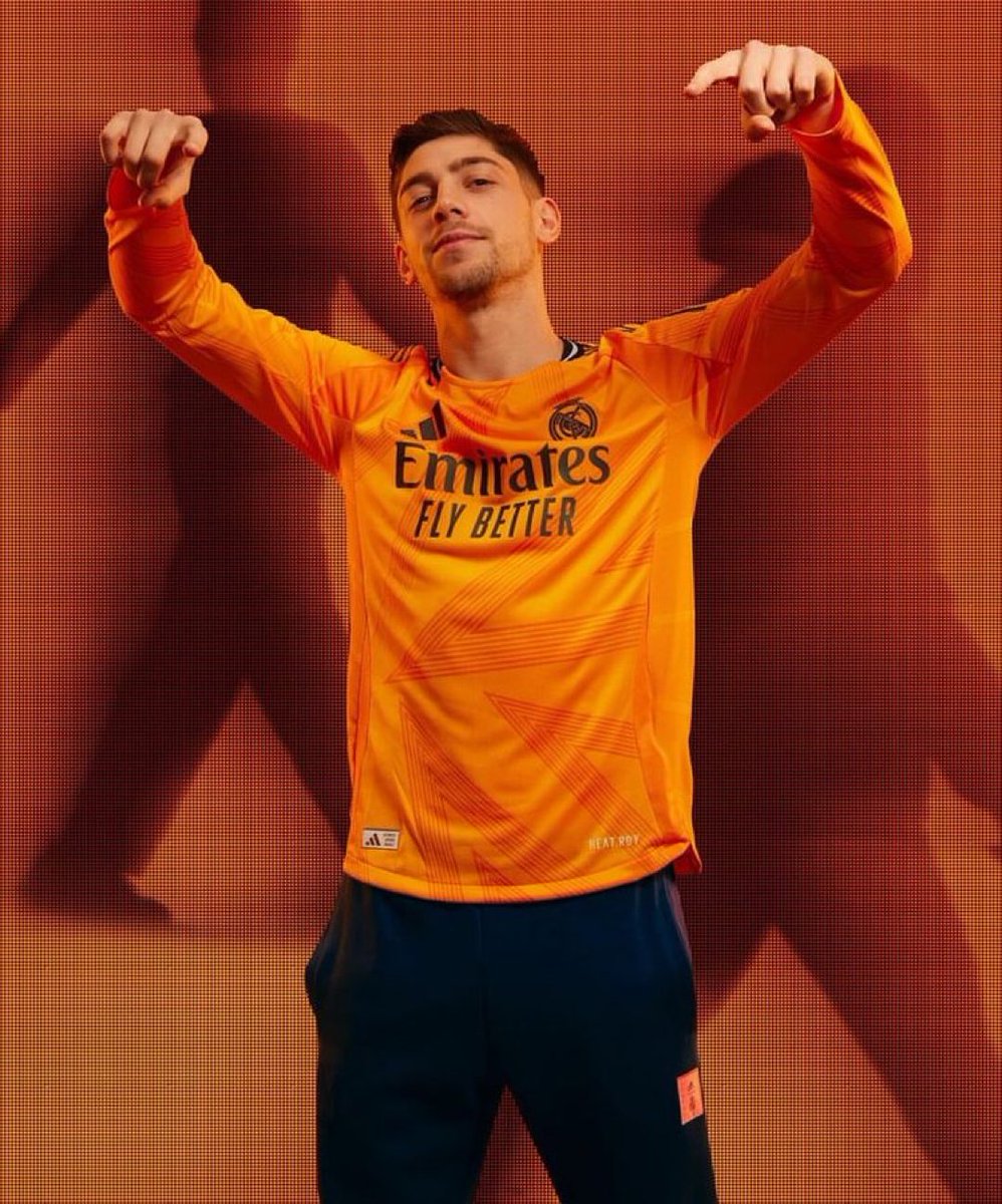 MadridXtra's tweet photo. Real Madrid’s number 8! 🧡 https://t.co/9TnhUiYvao