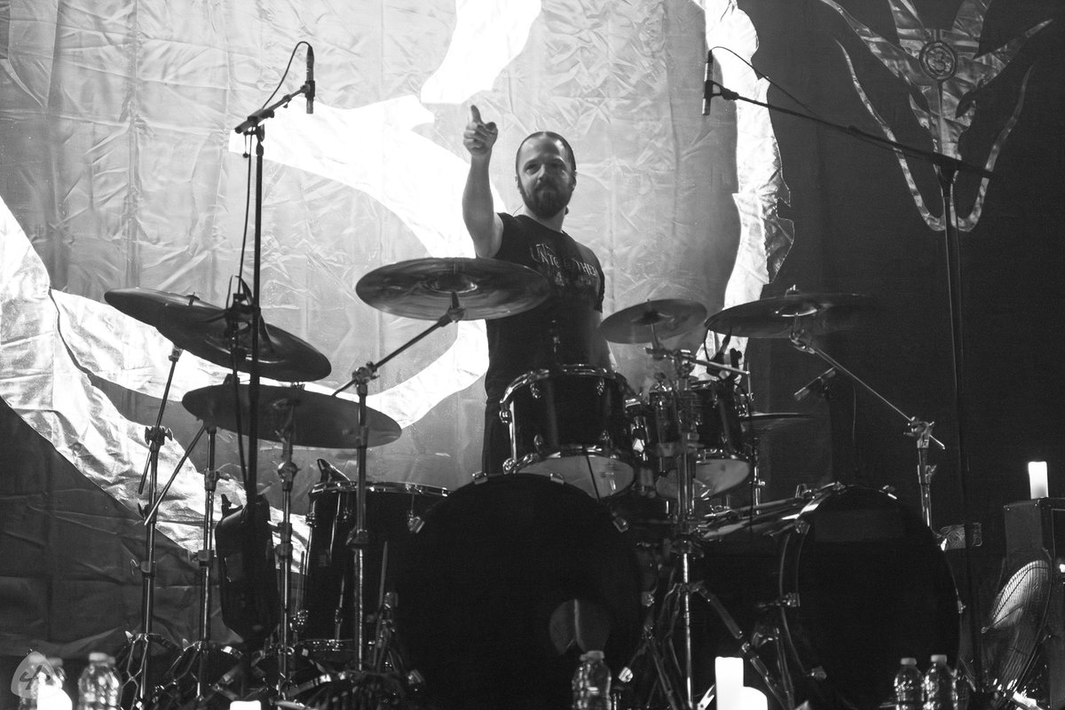 UpVenue's tweet photo. Out on the road celebrating the 20th anniversary of their album Advance and Vanquish, @3iob  played a couple of shows across Canada. Check out some of our photos from their stop at the @Beanfield_THTR  in Montreal, and to see the rest, visit - https://t.co/p8qbhheuSB

@evenko https://t.co/Vb6gwRTXbx