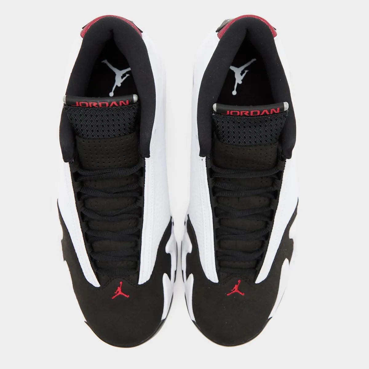 KicksFinder tweet media