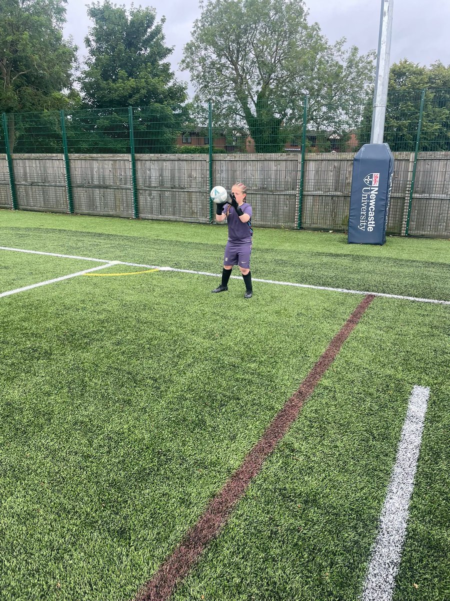 Great 1st day of our 4 day GK course this week. 

🧤Scoop Technique
🧤Cup Technique
🧤W Technique
🧤Handling and Footwork

Fantastic day with all GK’s learning, improving and enjoying themselves.  

#trainplaywearone <a href="/TheOneGloveCo/">The One Glove Co</a> <a href="/NEliteAcademy/">Newcastle Elite Ac</a>