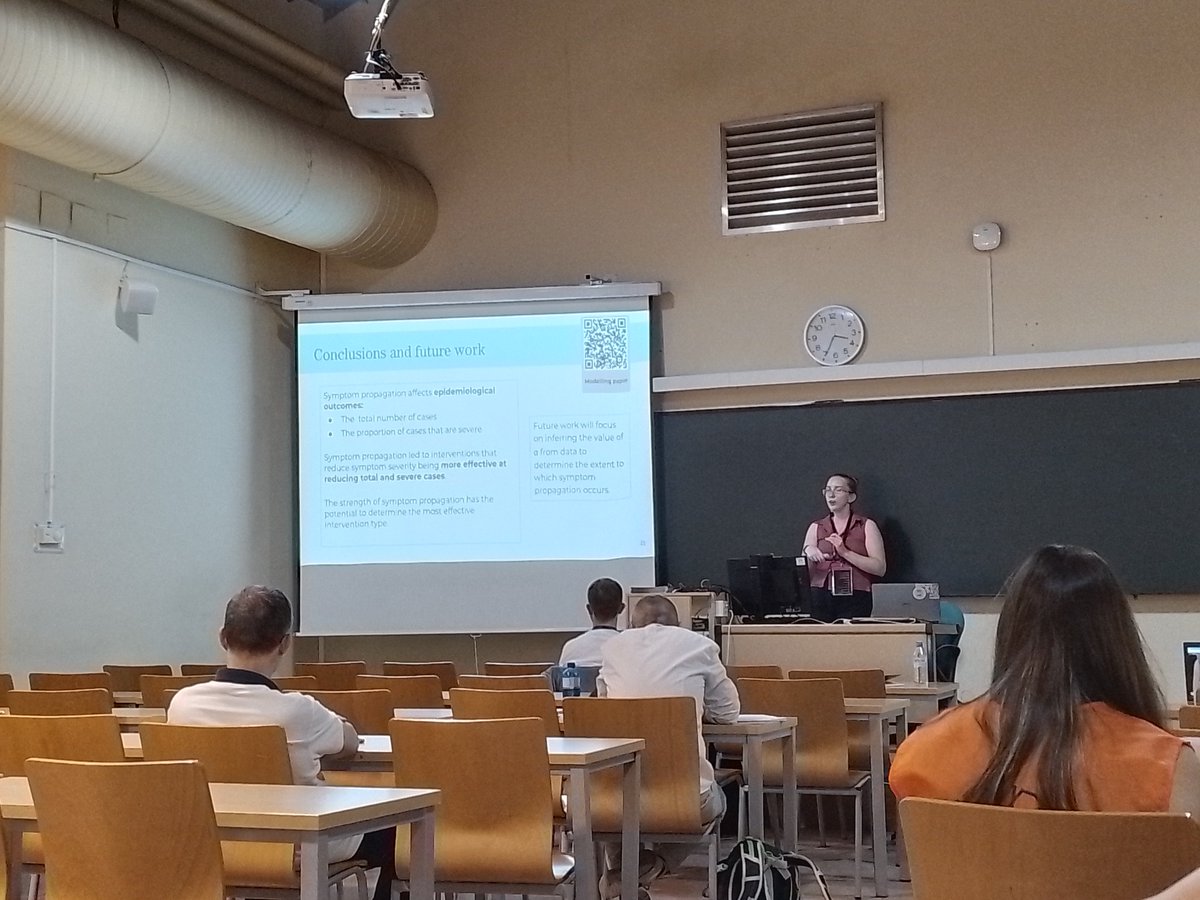 🦠 "Epidemiological implications of symptom propagation in respiratory pathogens"

🗣️ An <a href="/ecmtb2024/">ECMTB 2024</a> talk by <a href="/WarwickComplex/">Warwick MathSys CDT</a> PhD student Phoebe Asplin. #ECMTB2024

👥 Project co-supervisors: <a href="/EdMHill/">Edward Hill</a> @MattJKeeling <a href="/RebeccaMancy/">Rebecca Mancy</a>

📄 Associated paper: doi.org/10.1371/journa…
