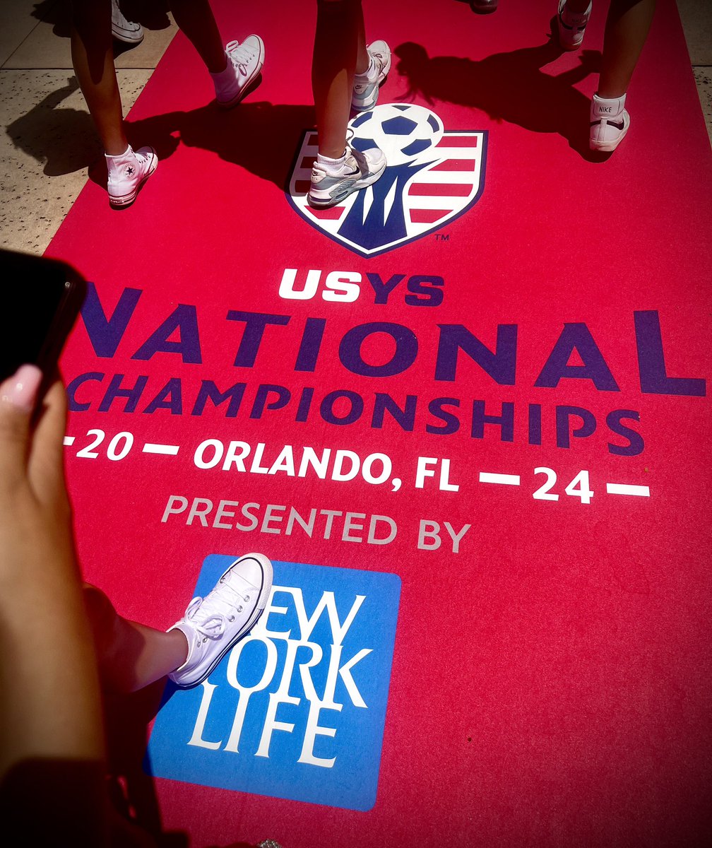 ❤️💙Lobos Rush IS IN THE HOUSE! 👊🏼
US Youth Soccer National League Championship Opening Ceremony. Proud of these girls! 2007 and 2010 Lady Lobos Rush are ready! 
#ForITALL #TNSoccer #Rush