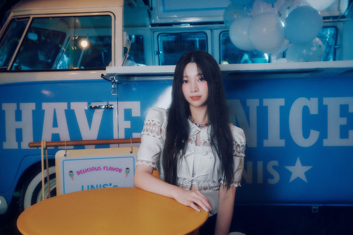 UNIS_offcl's tweet photo. UNIS 1st Single ‘CURIOUS’ 
Concept Photo GLOW-Z ver. #2

#NANA #나나

M/V &amp; Album Release
➜ 2024.08.06 6PM [KST]

#UNIS #유니스
#UNI_Story
#CURIOUS https://t.co/93nPcz9apx