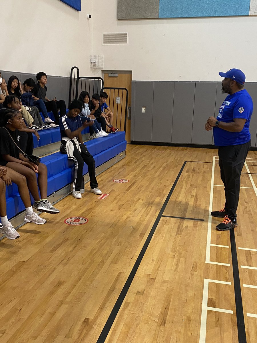 tee time tweet media