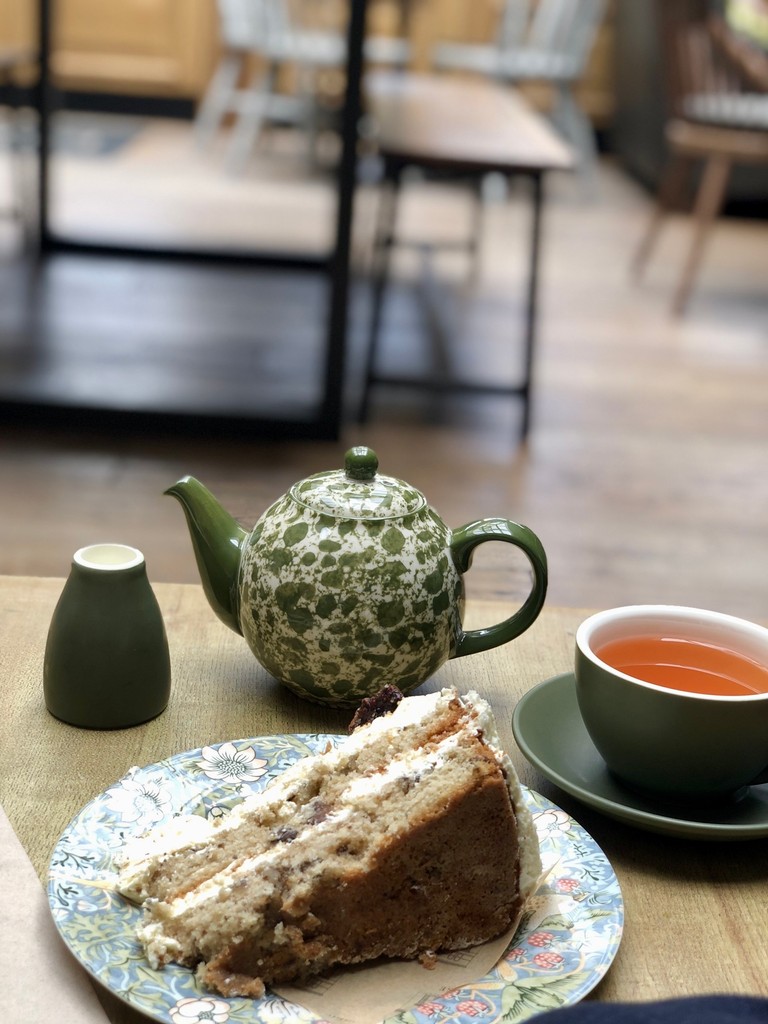 “<a href="/ManorLindley/">Manor House Lindley</a> in #Huddersfield is a stunning property with a decadent &amp; stylish decor throughout. Brilliant team &amp; amazing cuisine. Congratulations on maintaining 5 #AAGoldStars &amp; 3 #AARosettes!” 👏 AA Inspector 

Learn more > ratedtrips.com/establishments…