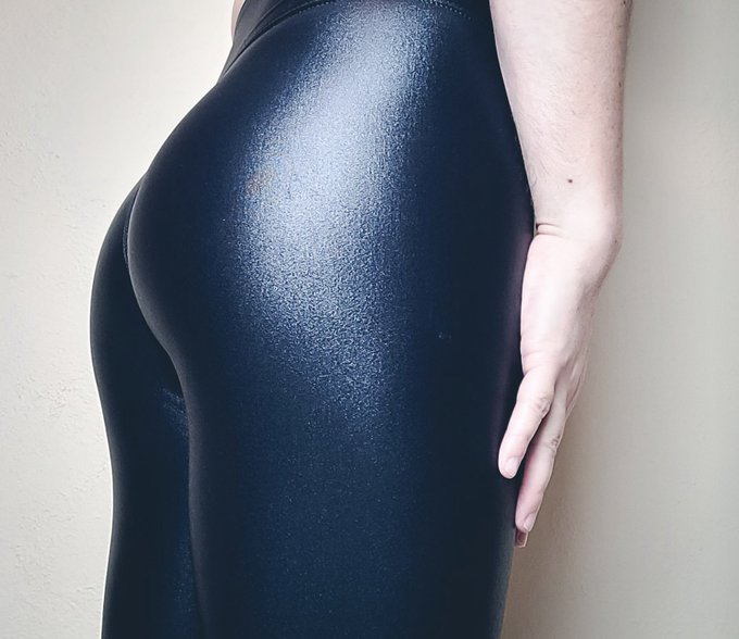 My spandex ass needs a good groping and spanking. https://t.co/Gaax6LgOXa<a href="/tag/fetish"class="tags"><span>#fetish</span></a><a href="/tag/lycra"class="tags"><span>#lycra</span></a>