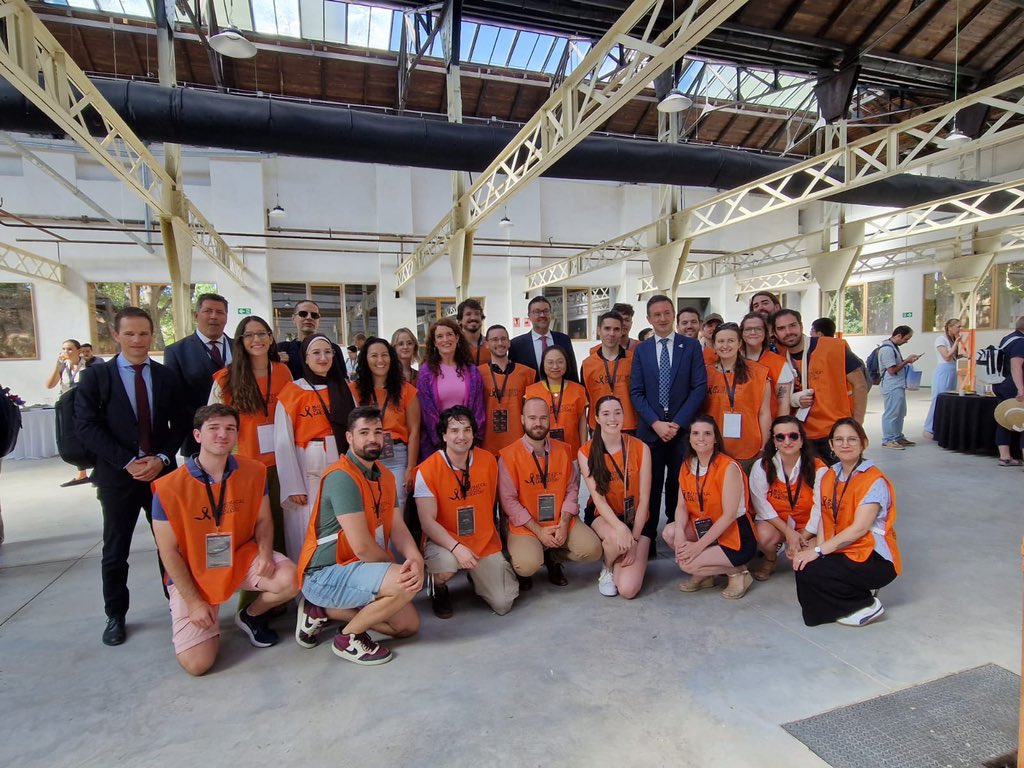 ecmtb2024's tweet image. #ECMTB24

@EvaOrtegaPaino and @amadorpastorn attended the opening of ECMTB 24. Thank you both for being there! We appreciate the support from @CienciaGob, @educajccm and @uclm_es