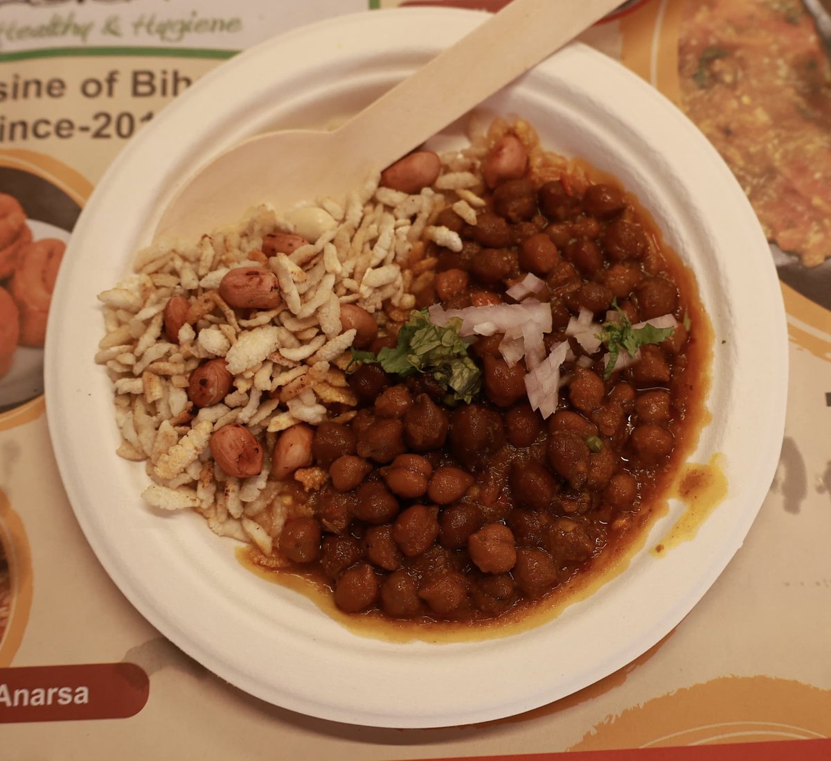 kundan_ias's tweet photo. Happy to inaugurate "Aaharika - The Cuisine of Bihar" by Mr Littiwala at India Gate! This new eatery will bring the rich flavors of Bihar to Delhi, offering delicious dishes at very reasonable prices. @IPRD_Bihar @NitishKumar @biharfoundation @TourismBiharGov
@MoHUA_India https://t.co/cZK33UCyQp