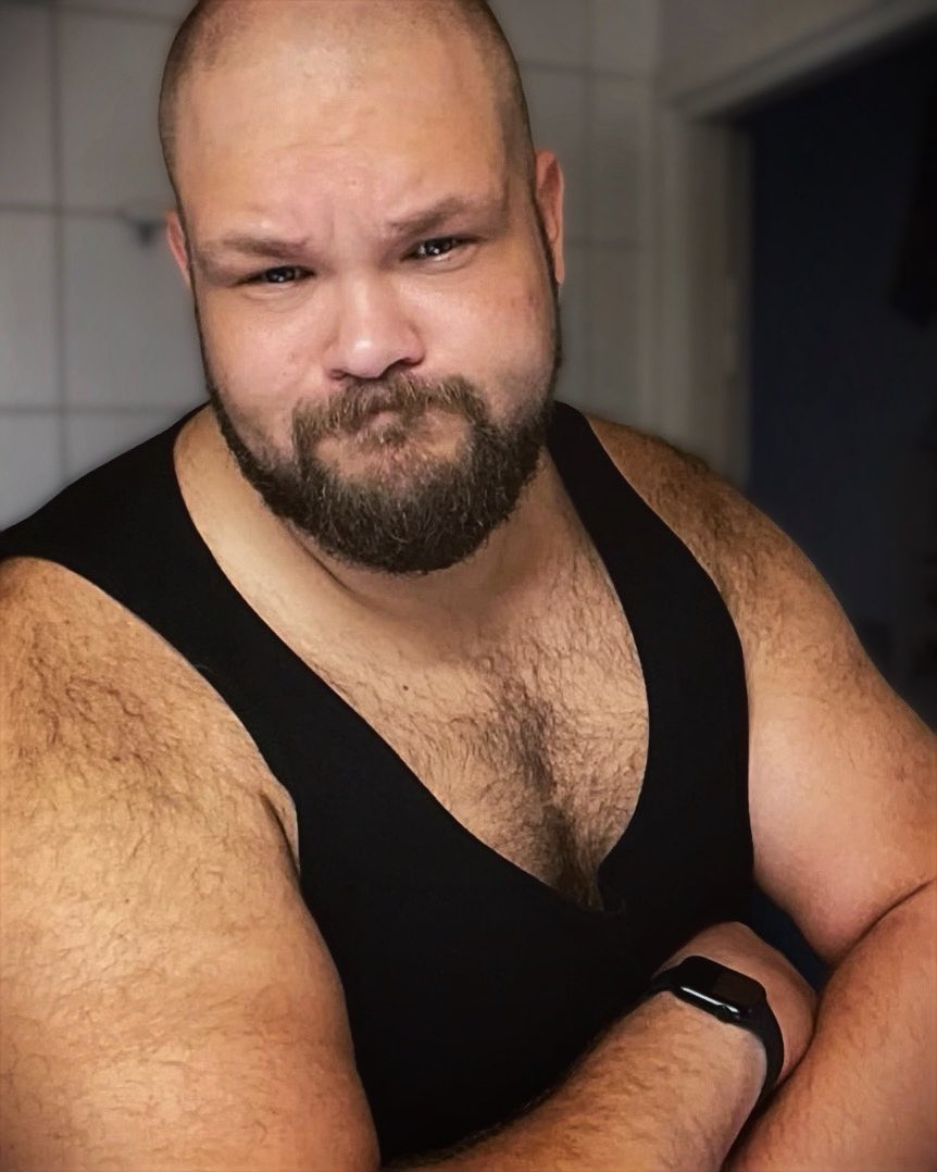sam_9r's tweet photo. Workout makes me always horny - Specially when there was an ultimate hotty musclecub with mustaches that are so hot that they neeted to be banned 
😗🫠🥵 https://t.co/x1UQhdYYHN