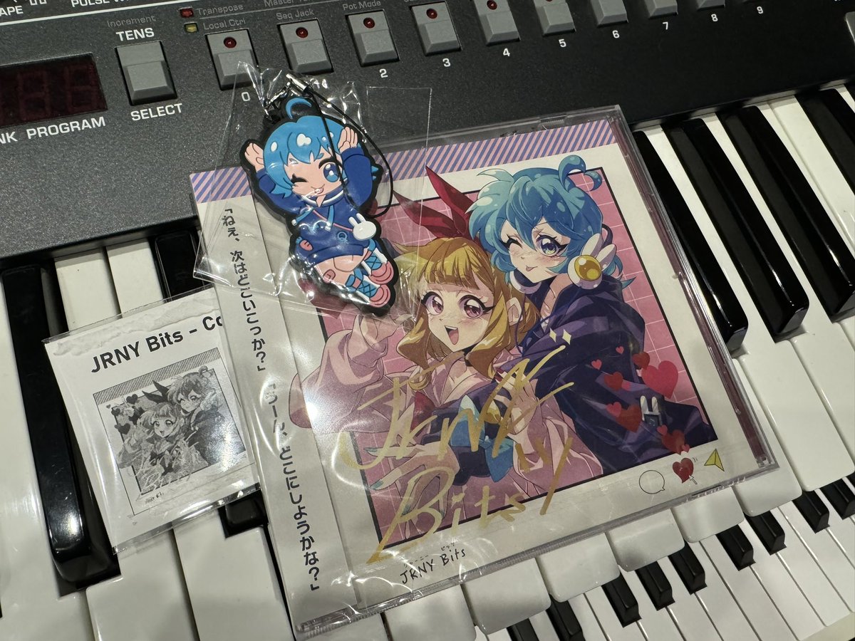 谢谢jawzz san 把之前参加的专辑带给我！谢谢能有机会参与这么棒的专辑 ！thank you！
<a href="/i_9__/">Q-Rabbit@秋M3 C-21a</a>  Q-Rabbit san 太可爱啦！好喜欢！