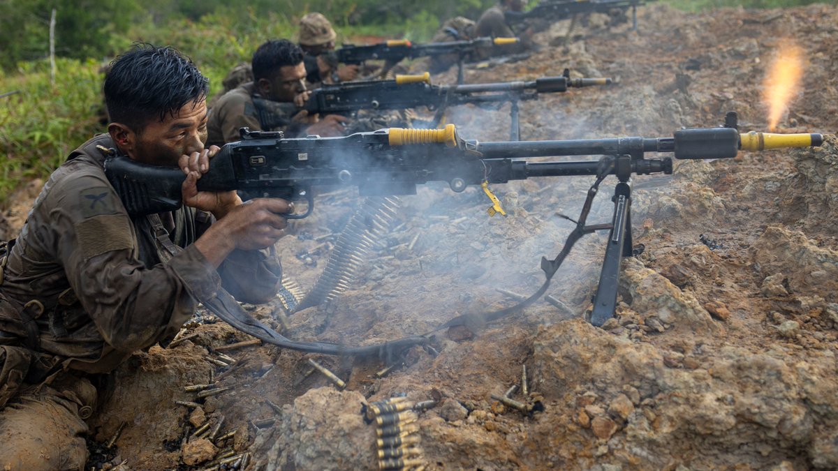 DefenceOps's tweet photo. Members of @official1RGR  have been on Exercise in the jungles of Brunei🇧🇳

This exercise is used to test the capability to operate in a challenging environment.🌲

This week, stick around to hear more about the @DefenceHQ  training in the Indo-Pacific 🌏 https://t.co/4znDqhHYFw