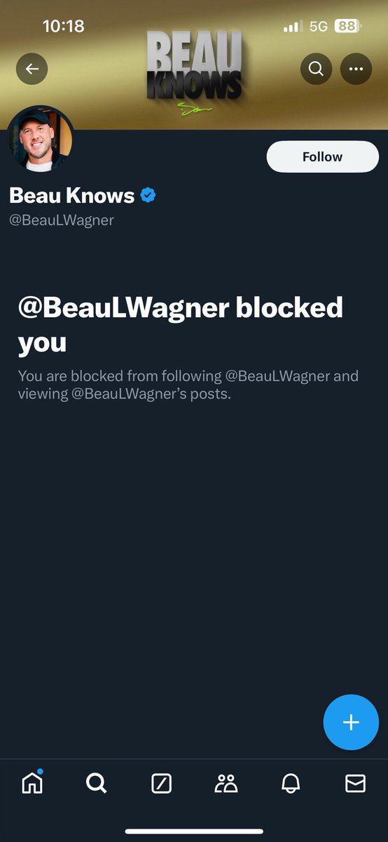 DavidMackey9's tweet photo. @BookitWithTrent He blocked me because I told him he needed to make like his hairline and gtfo of here https://t.co/y5EC1qK2Pt