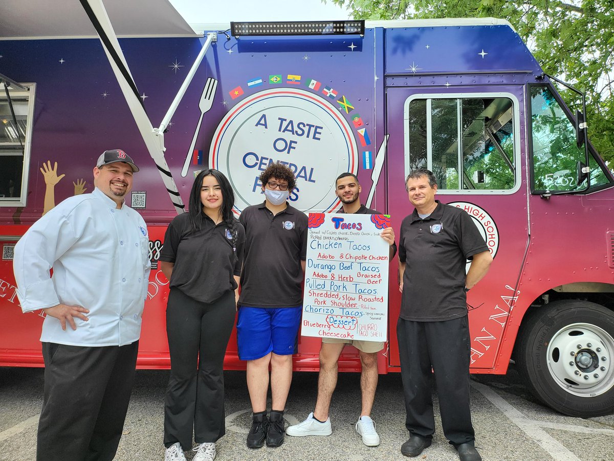 RIDeptEd's tweet image. One year ago, students from @_CFHighSchool served up delicious samples from their food truck, “A Taste of @CentralFalls_RI”! The food truck is part of RIDE’s #MenuForSuccess initiative, and in May we held the inaugural Food Truck Roundup. More: bit.ly/4bMsENf