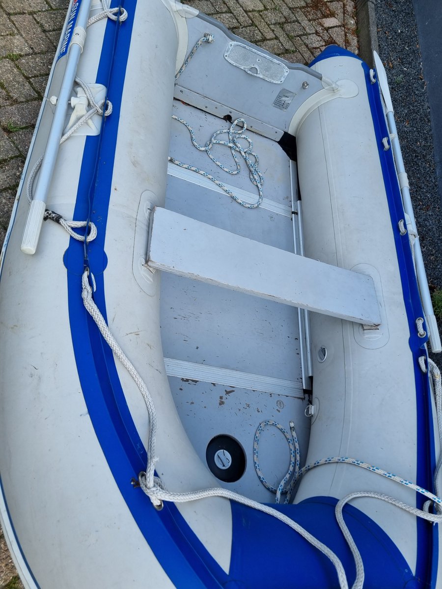 Groenesteintsnl's tweet photo. Gebruikte rubberboot inclusief peddels. Geschrikt voor 4 personen.

Voor meer info stuur ons gerust een mailtje. Prijs is een richtprijs. Gebruikte Rubberboot met peddels - Groenestein Techno-service (https://t.co/WzGTEbxlTf) https://t.co/8ePrFjr1aG
