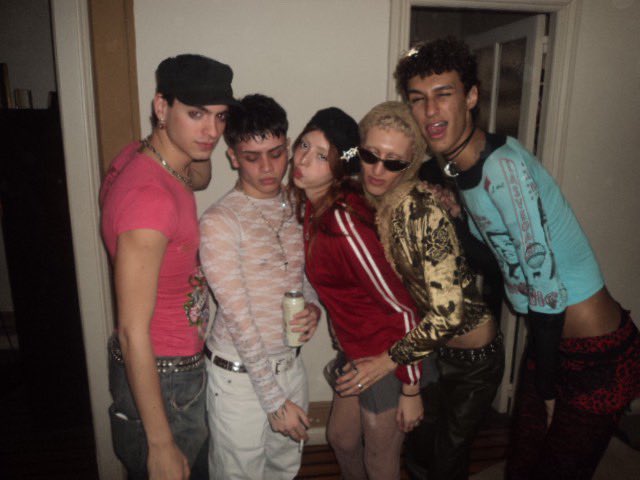 the twinks protecting a winx