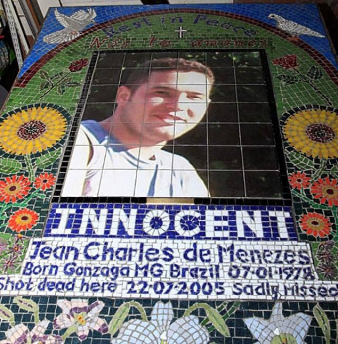 #OtD 22 Jul 2005 Brazilian commuter Jean Charles de Menezes was killed by armed London police at Stockwell tube station. Despite being restrained, he was shot seven times in the head and once in the torso. No officers faced charges related to his death stories.workingclasshistory.com/article/9487/j…