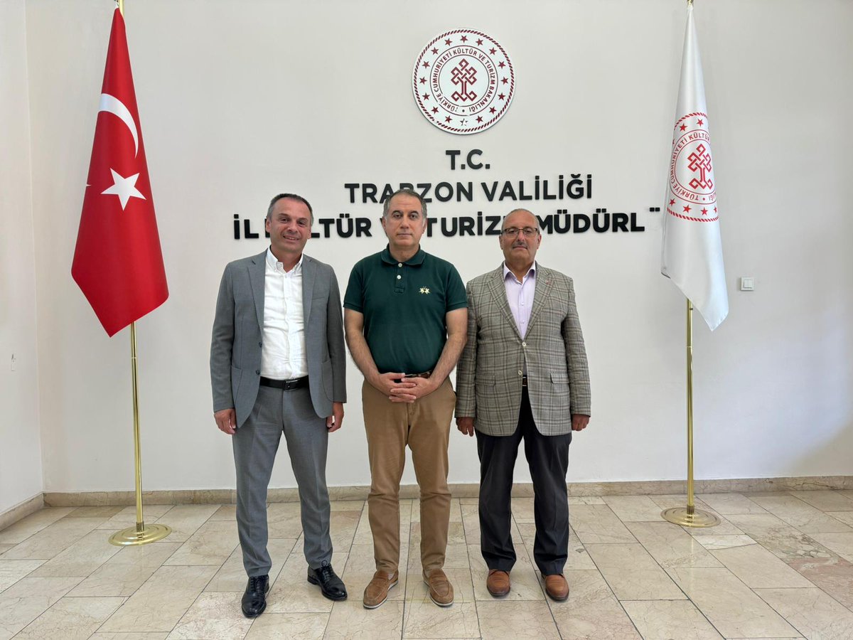 İl Kültür ve Turizm Müdürümüz Sayın Tamer Erdoğan'ı İlçe Başkanımız Sayın Turgay Çoban'la birlikte ziyaret ettik. Misafirperverliği için kıymetli Müdürümüze teşekkür ederim.