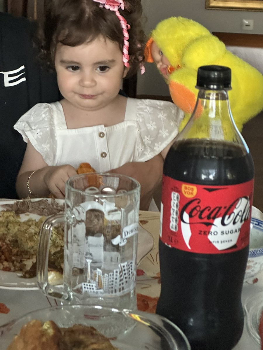 alperonal3306's tweet photo. @CocaCola_TR https://t.co/jwOIR1ywQq