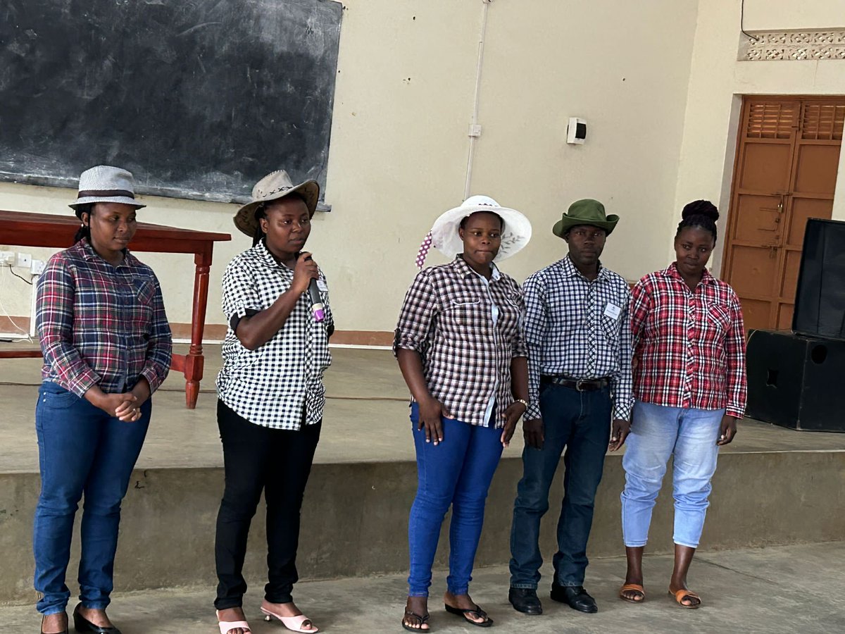 Twejaka's tweet photo. Teamwork makes the dream work! Immediately after the #NyakaWalk24, we seamlessly transitioned into our staff retreat, embracing a fun #cowboytheme🤠! Below are the top highlights condensed into 4 exciting snippets
#staffretreat #teamwork #nyakastaff https://t.co/IavtttH3EZ