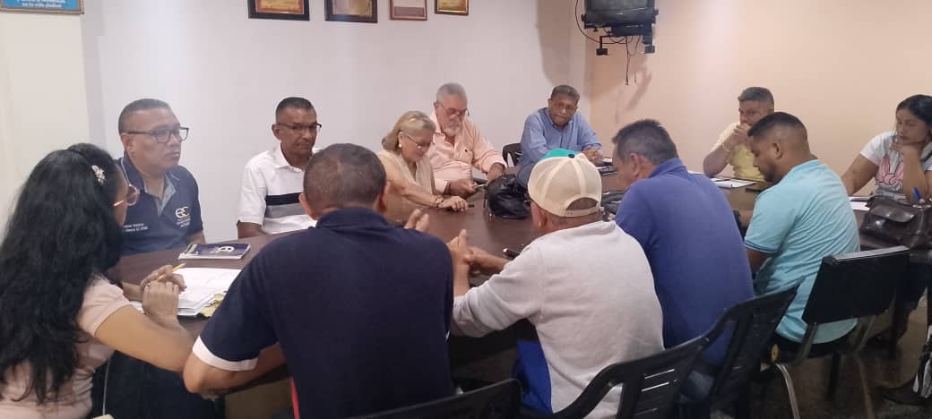 PUDApure25's tweet photo. Apure avanza y no se de tendrá hasta recuperar la tan ansiada libertad para el pueblo Venezolano.

 En este sentido este Lunes 22 de Julio la plataforma Unitaria Democrática del estado Apure, se reunió con el fin de finiquitar un Cierre de campaña perfecto, acompañado del pueblo https://t.co/DfPHHrNcuu