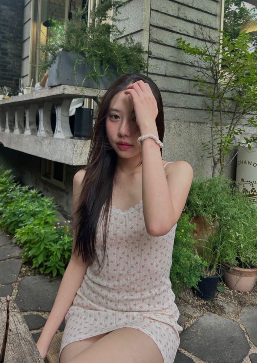 darktriat187's tweet photo. น้องพราว ลูกค��ณหนูบ้านรวย หุ่นบางน่าเยส นมคับเสื้อใน น่าจับเอาฆวยยัดคอแล้ววเด้าป้อนนำ้ฆวยลงลำคอน้อยๆของน้อง #สาวน่าเย็ด #วิจารณ์คนใกล้ตัว #วิจารณ์เสียว  #สาวน่ารัก #นักศึกษากษานัดเจอ https://t.co/xgZhtD2Avz